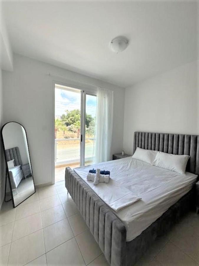 H&O Alina Sunset Apartment Paphos Exterior photo